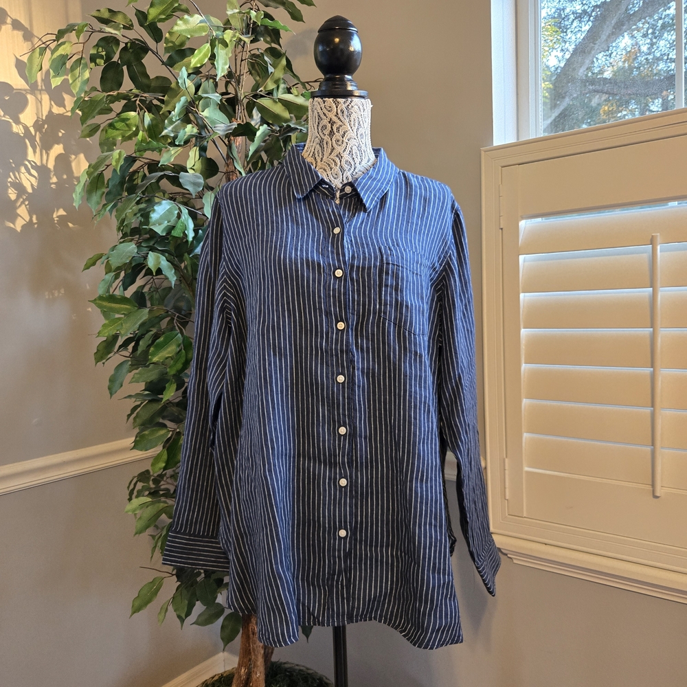 L.L. Bean Women's 2X Linen Navy Striped Casual Button Down Shirt